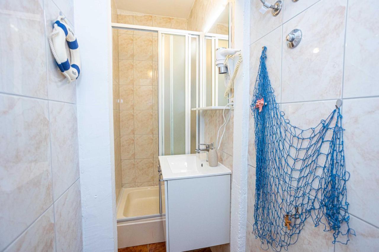 Splitska Kala Apartment Ngoại thất bức ảnh